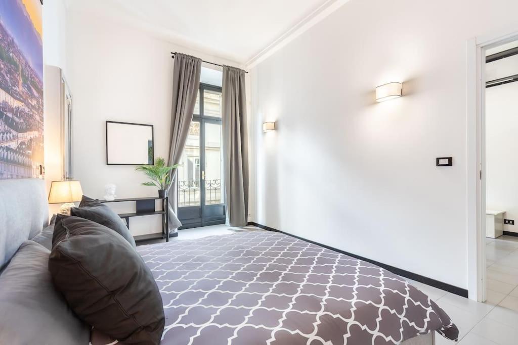 Historical Suite - Pieno Centro - Porta Nuova- Piazza Castello Турин Экстерьер фото