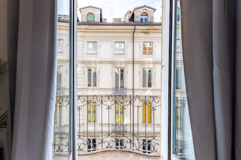 Historical Suite - Pieno Centro - Porta Nuova- Piazza Castello Турин Экстерьер фото